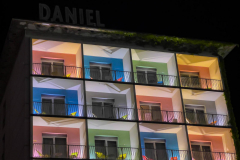 Hotel Daniel bei Nacht