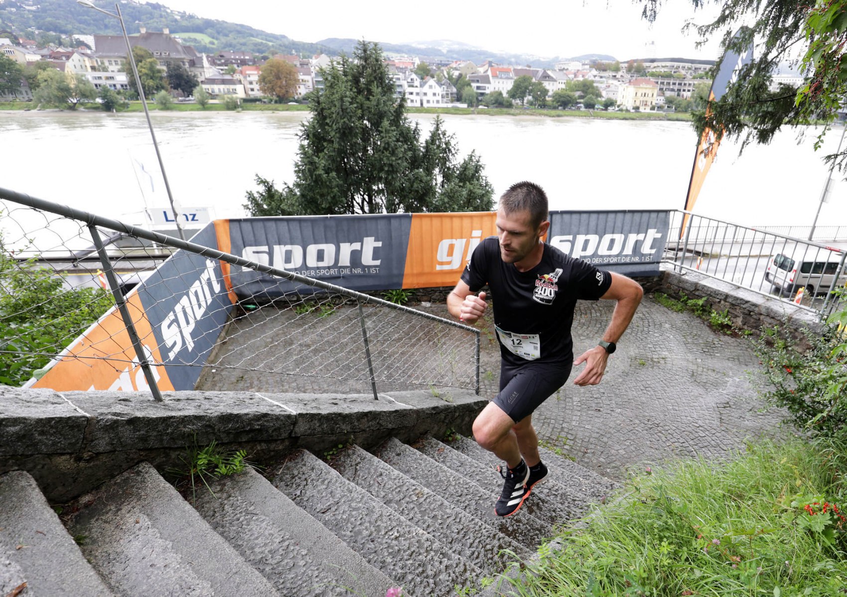 Linzathlon 2022 – Blut, Schweiß, Tränen und jede Menge Spaß Linzathlon 2022 – Blut, Schweiß, Tränen und jede Menge Spaß